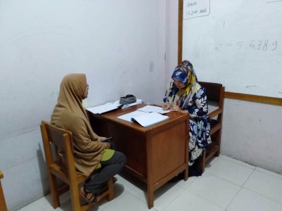 Penyerahan Rapor Akhir Semester Genap TP 2021/2022