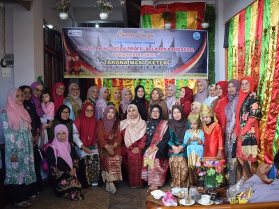 Foto bersama Orangtua dan Guru
