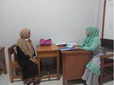 Penyerahan Rapor Akhir Semester Genap TP 2021/2022
