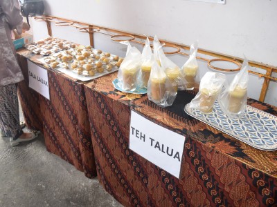 Stand teh talua dan Sala Lauak
