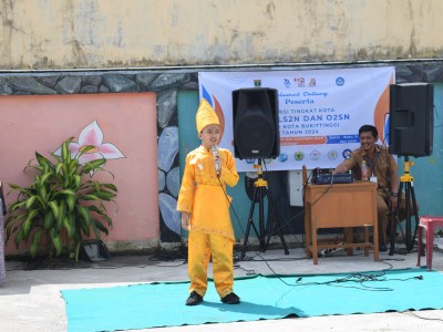 Menyanyi tingkat SD